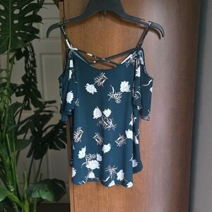 Kaileigh Green and White Sleeveless Blouse